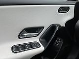 Mercedes-Benz Třídy A 200 sedan - náhled 13