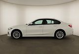BMW Řada 3 (2024) 318 i - náhled 2