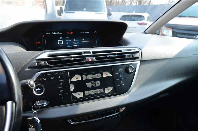 Citroën C4 (2015) PICASSO 2,0 B-HDI AT - fotka 17 z 25