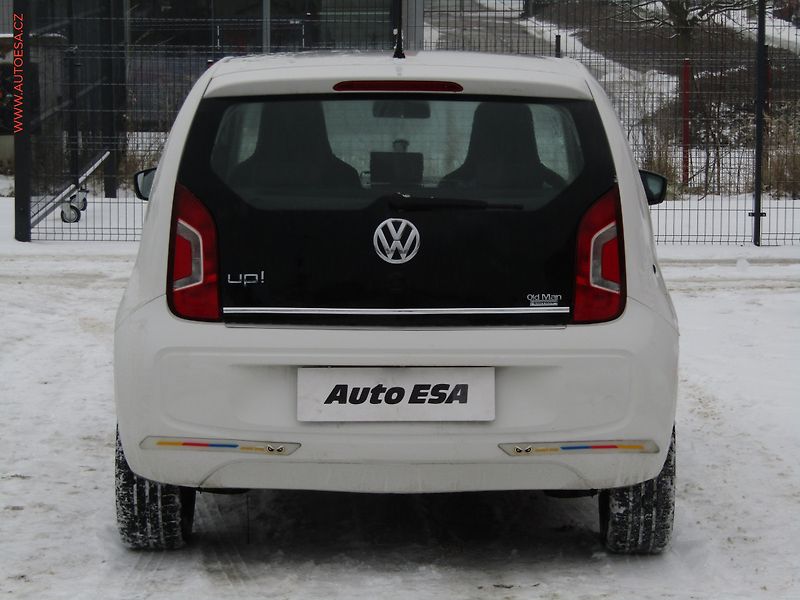 Volkswagen up! (2012) 1.0 i, AC - fotka 5 z 16