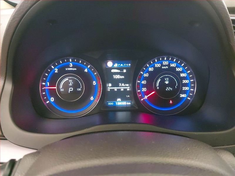 Hyundai i40 (2016) Premium 1.7 CRDi, Automat - fotka 11 z 22
