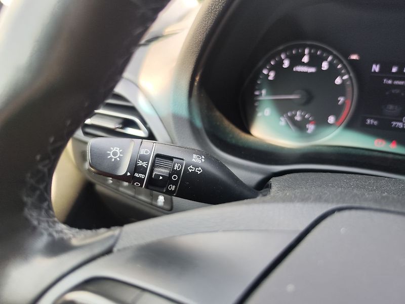 Hyundai i30 1.5 T-GDi/117kW Smart Family - fotka 23 z 30