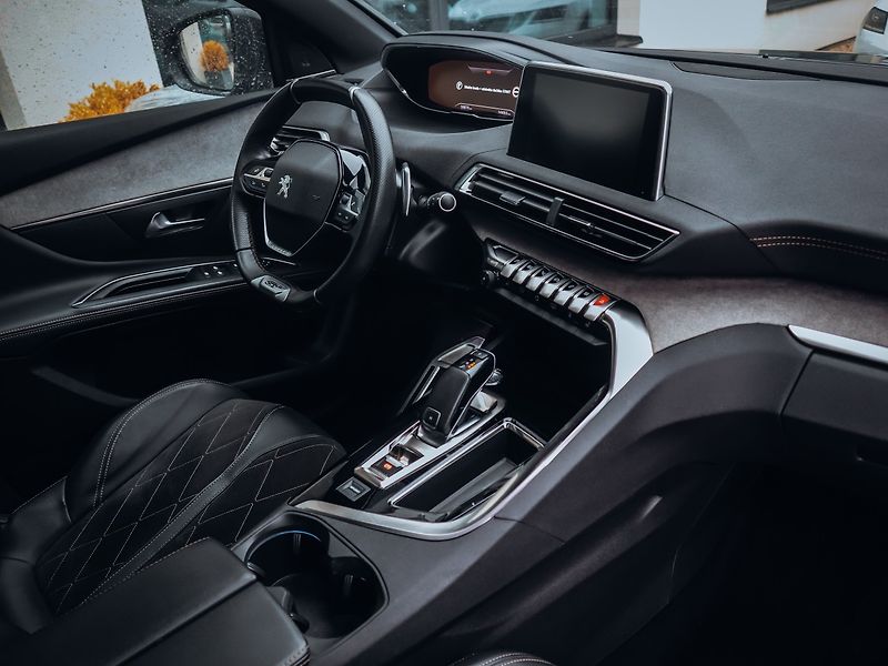 Peugeot 5008 2.0 BlueHDi EAT8 GT Line - fotka 21 z 32