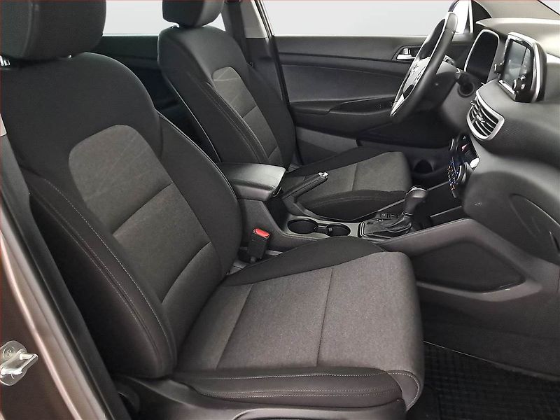 Hyundai Tucson (2020) 1.6 T-GDI, Automat, Serv.kniha - fotka 9 z 17