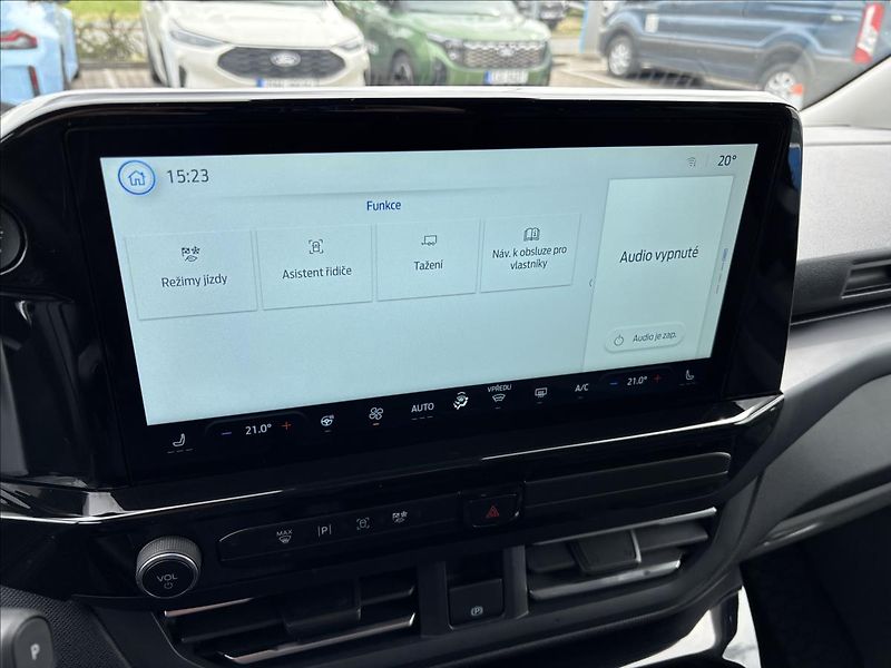 Ford Tourneo Custom 2,0 EcoBlue Titanium 125kW L1 - fotka 40 z 44