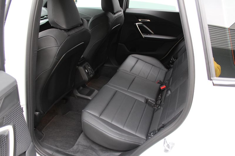 BMW X1 xDrive23i Mpakte CZ DPH - fotka 11 z 24