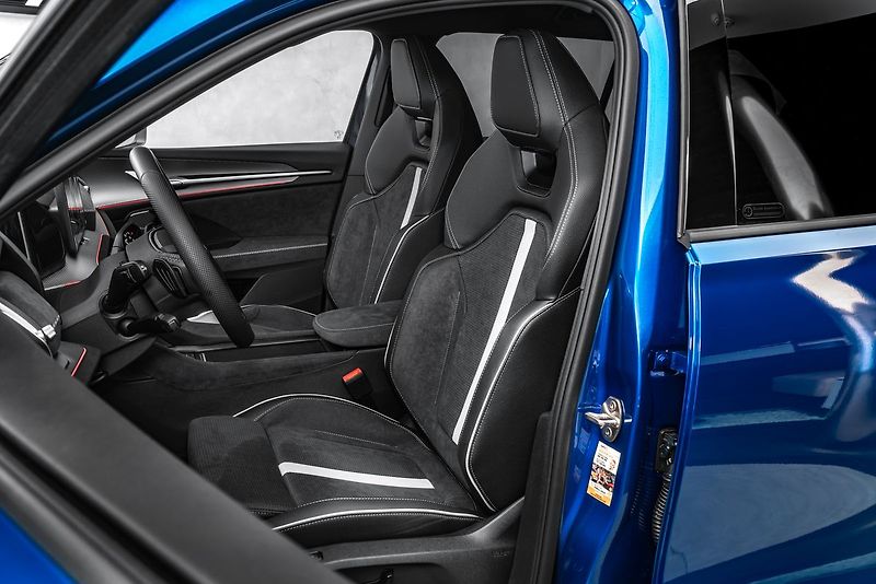 Škoda Kodiaq 2,0TDI 4x4 DSG SPORTLINE Tažné - fotka 14 z 20