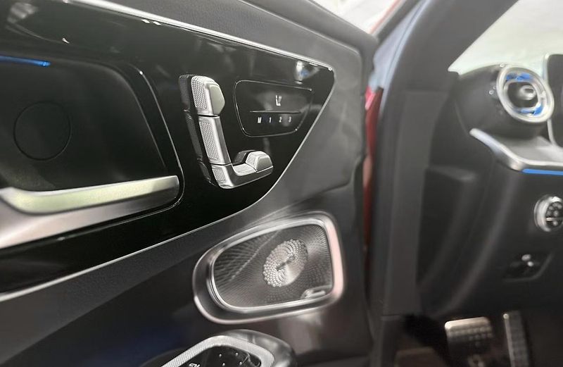 Mercedes-Benz CLE 300 4M AMG 360k Panorama Tažné - fotka 13 z 14
