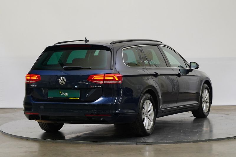 Volkswagen Passat - fotka 3 z 6