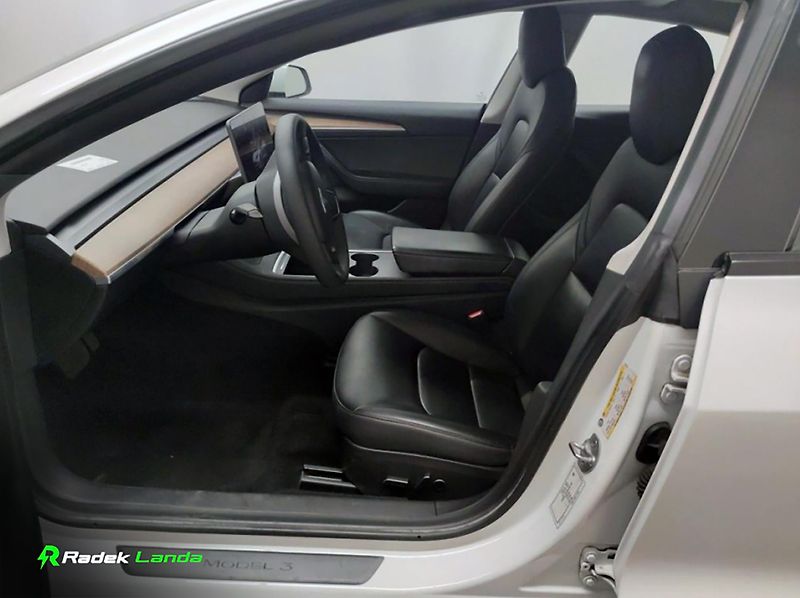 Tesla Model 3 (2022) Long Range AWD | Dual Motor - fotka 8 z 10