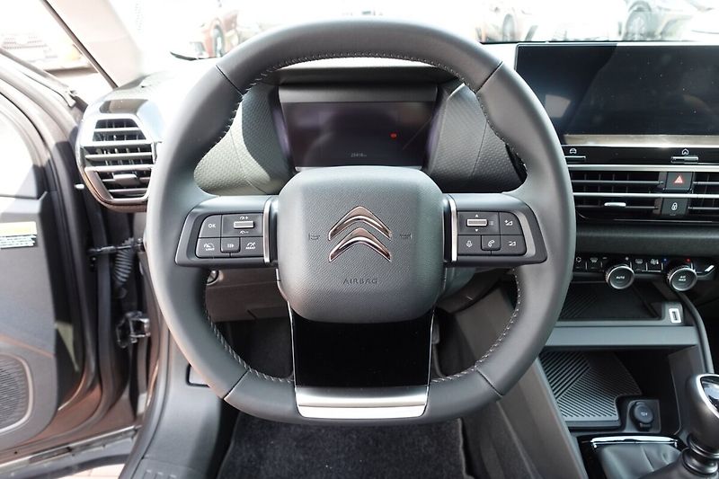 Citroën C4 1.2 Puretech 130 S&S MAN6 Feel - fotka 16 z 29