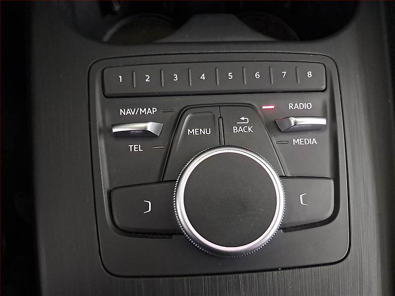 Audi A4 (2018) S-Line 2.0 TDI, Automat, Kůže - fotka 18 z 25