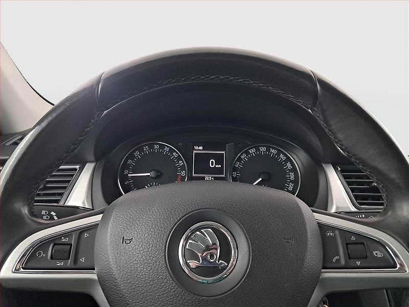Škoda Rapid (2015) Spaceback 1.6 TDI - fotka 17 z 17