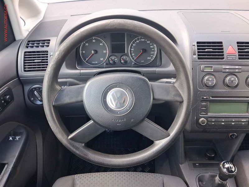 Volkswagen Touran (2005) 1.9 TDi, 2.maj,ČR, Klima - fotka 11 z 14