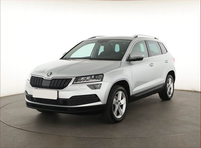 Škoda Karoq (2021) Style 1.5 TSI - fotka 2 z 30