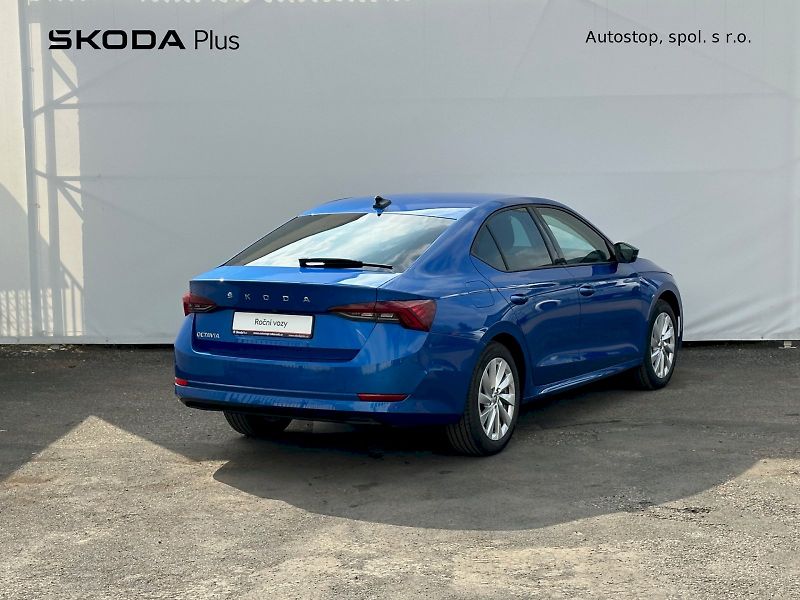 Škoda Octavia (2024) 1,5 TSI / 110 KW / Ambition - fotka 2 z 30