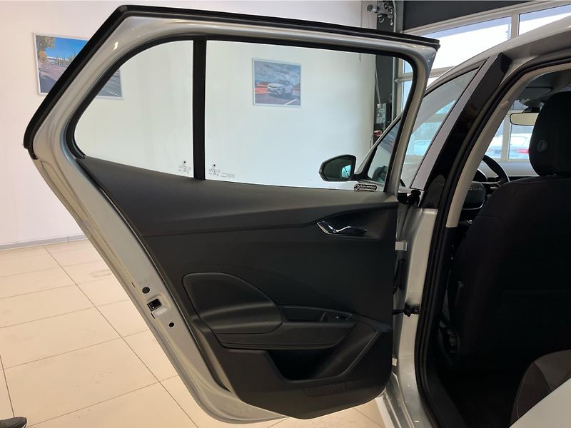 Škoda Fabia 1,0 TSi 70 kW SELECTION - fotka 21 z 25