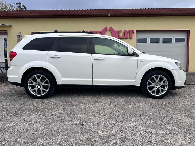 Fiat Freemont (2012) 2.0 M-JTD  7míst/Tempomat - fotka 2 z 39