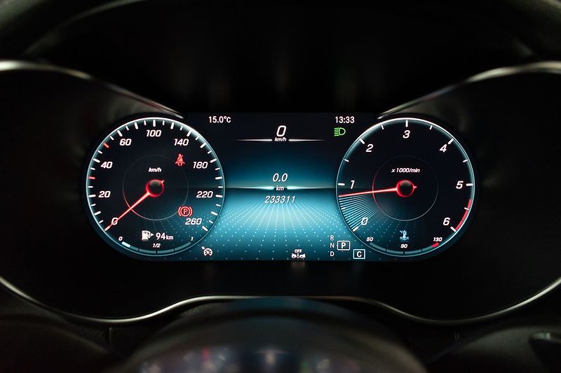 Mercedes-Benz GLC 220d AMG*4MATIC*AIRMATIC*DPH* - fotka 21 z 43