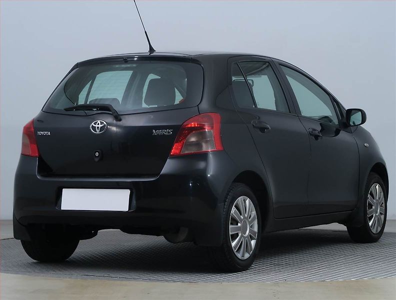 Toyota Yaris (2008) 1.0 VVT-i, Eko.zaplacen - fotka 5 z 15