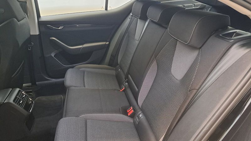 Škoda Octavia (2023) Ambition 1,5 TSI 110 kW - fotka 13 z 23