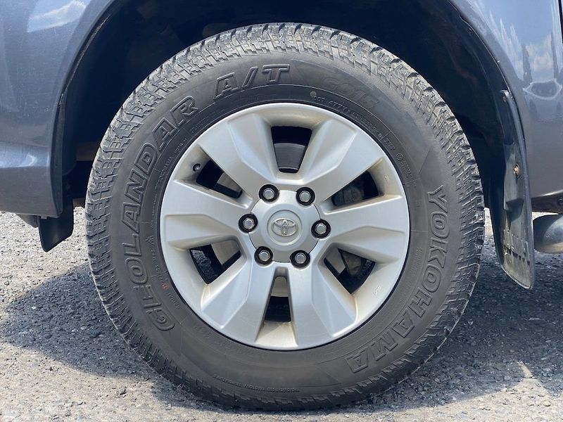 Toyota Hilux 2.4D, ČR, Active, tažné - fotka 8 z 29