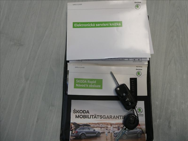 Škoda Rapid 1,2 TSi 77kW po servise,auto k - fotka 36 z 41
