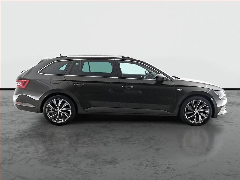 Škoda Superb (2016) Laurin&Klement 2.0 TDI 4x4 - fotka 6 z 22