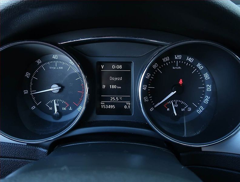 Škoda Superb (2012) 1.8 TSI, 4X4, Serv.kniha - fotka 11 z 22