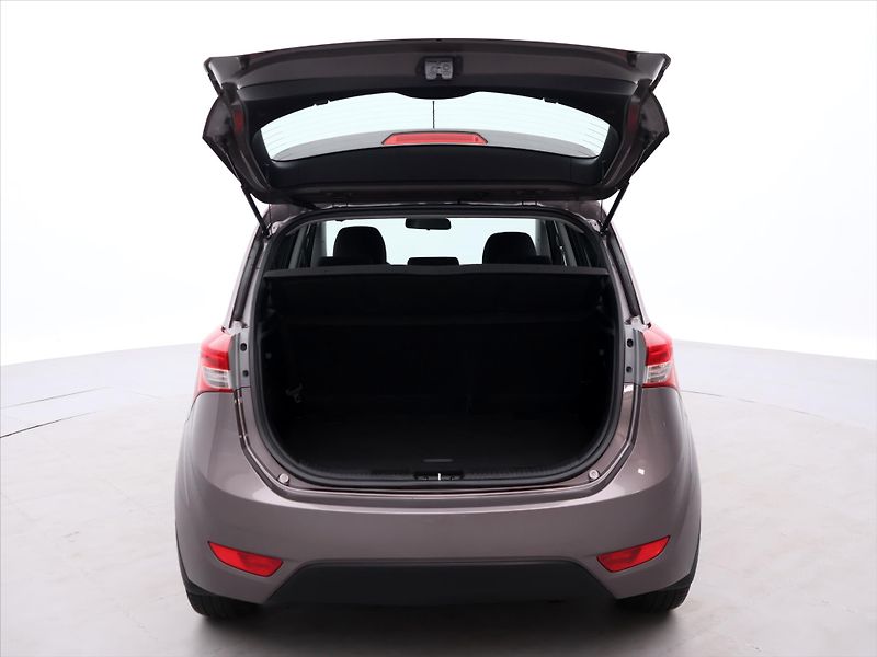 Hyundai ix20 1,4 CVVTi 66kW Klimatizace CZ - fotka 9 z 29