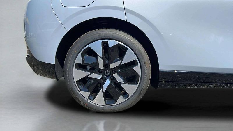 Leapmotor B05 Design ProMax 160 kW (67,1kWh - fotka 29 z 35