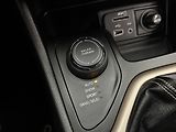 Jeep Cherokee 2,0 103kW 4X4 AC NAVI SENZORY - náhled 24