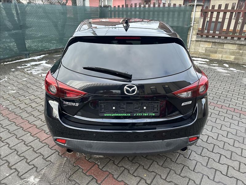 Mazda 3 2,0 121kw G165 TOP - fotka 4 z 22