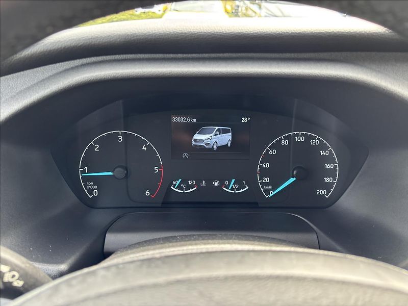 Ford Tourneo Custom 2,0 EcoBlue Titanium X 136kW - fotka 28 z 45