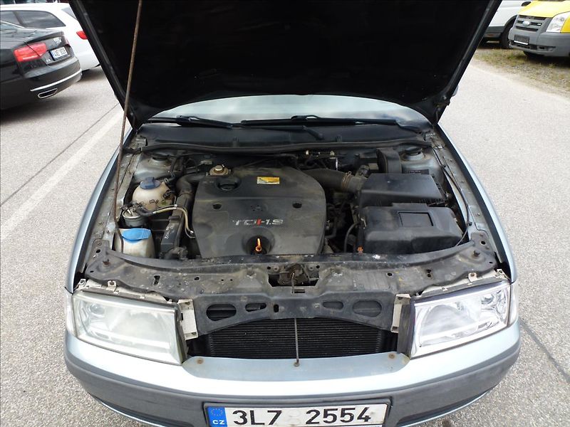 Škoda Octavia 1,9 TDI 81KW Tažné zařízení - fotka 35 z 42