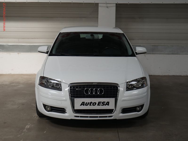 Audi A3 (2008) 2.0TDI quattro, AC, TZ - fotka 2 z 16