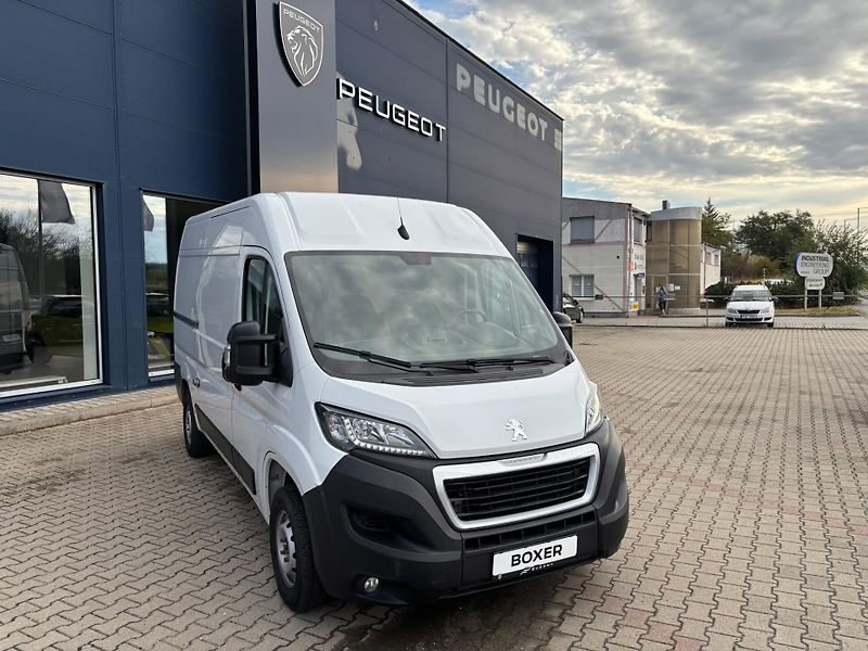 Peugeot Boxer (2022) Furgon L2H2 140k MAN6 - fotka 1 z 19