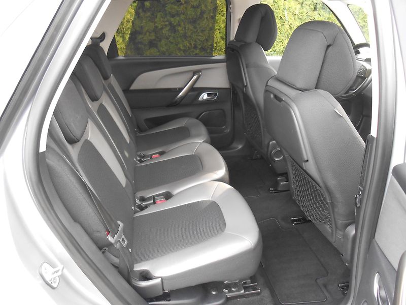 Citroën SpaceTourer 1.6HDi,NAVI, Tažné, Automat!! - fotka 36 z 45