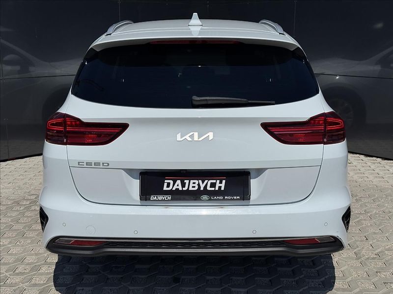 Kia Ceed 1,6 CRDI 100kW Exclusive ČR DP - fotka 8 z 31