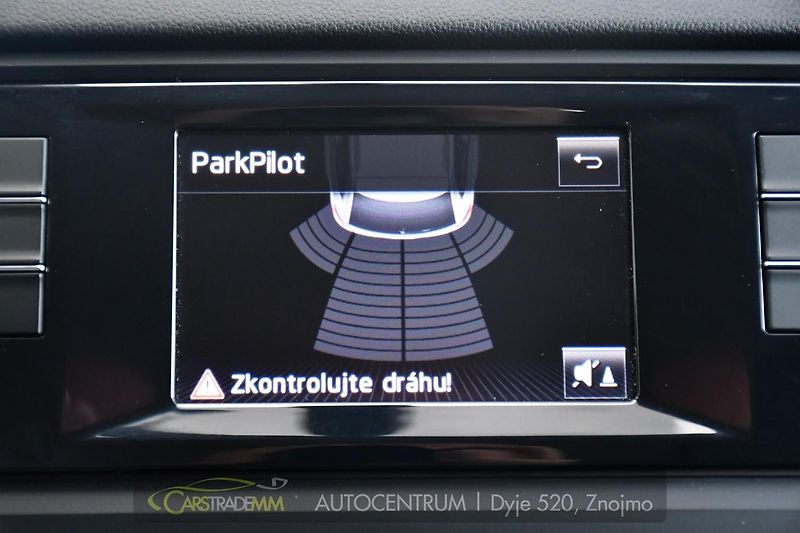 Škoda Octavia 2,0TDi - fotka 39 z 47