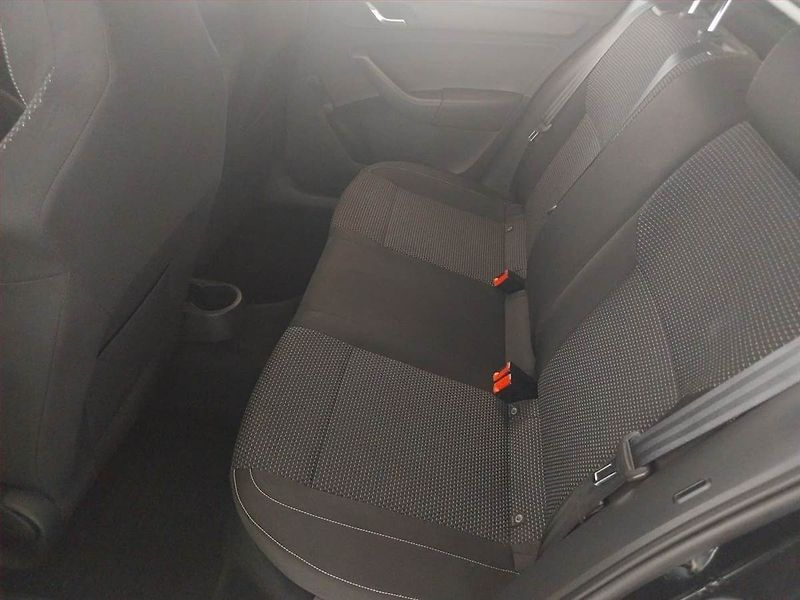 Škoda Rapid (2012) Ambition 1.2 TSI, Serv.kniha - fotka 10 z 16
