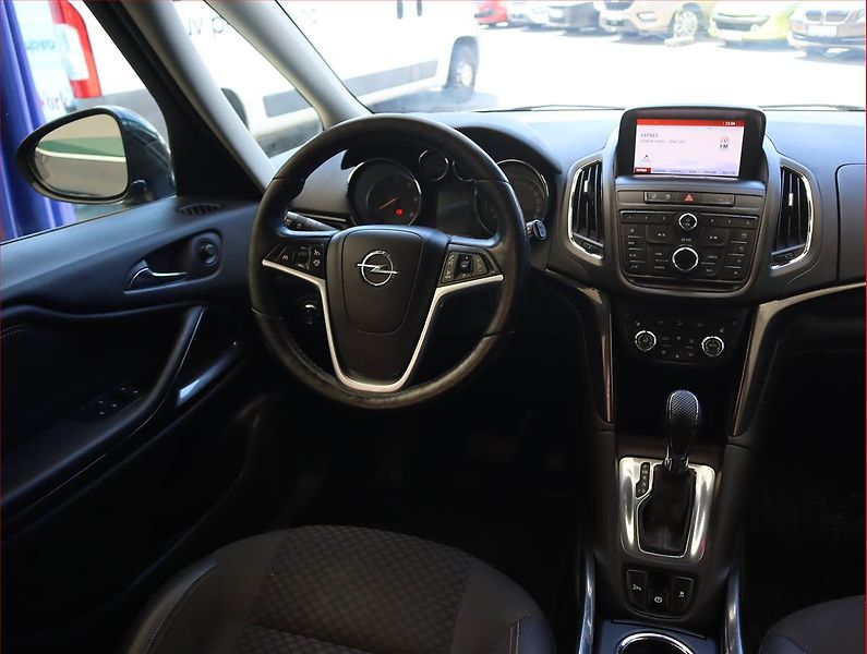 Opel Zafira (2016) Cosmo 2.0 CDTI, Automat - fotka 7 z 19