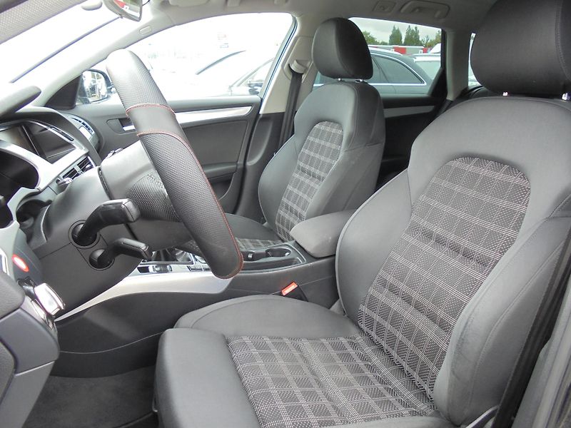 Audi A4 (2012) 1.8 TFSI- NAVIGACE- ALU KOLA - fotka 11 z 12