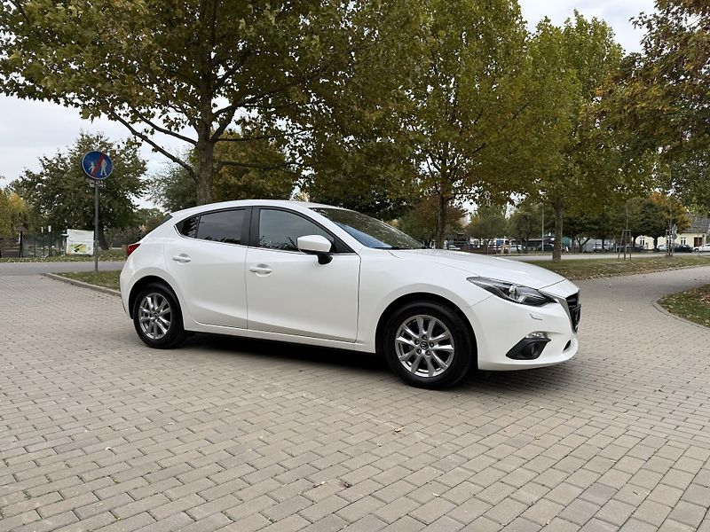 Mazda 3 2.0 Center-Line - fotka 14 z 34