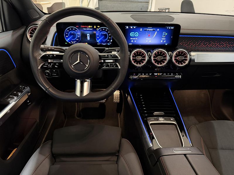 Mercedes-Benz EQB (2025) 250+/AMG/LED/PARKTRONIC  - fotka 11 z 18