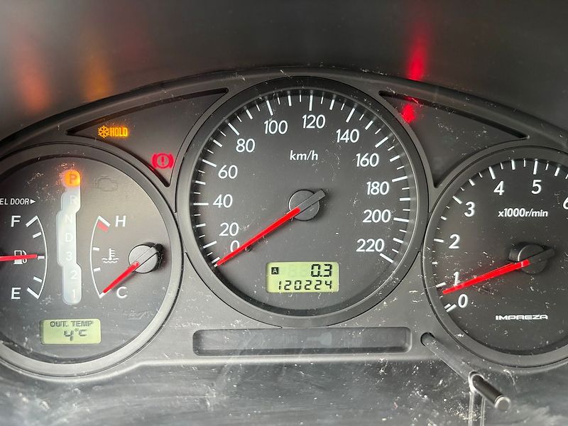 Subaru Impreza 1.5R, 77kW, 4x4, Automat - fotka 9 z 23
