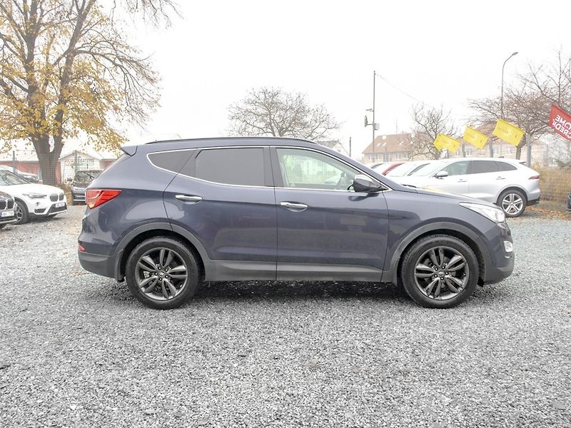 Hyundai Santa Fe (2013) ČR 11/13 2.2D 145KW – VÝBAVA - fotka 4 z 61