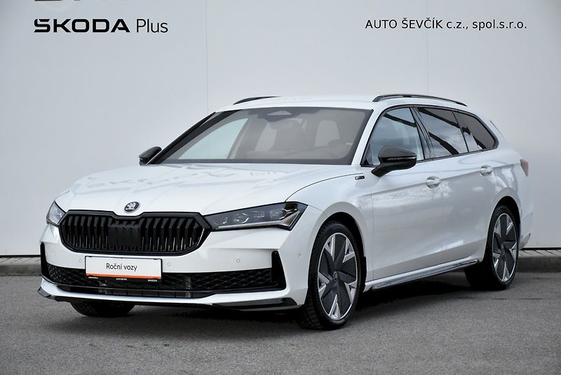 Škoda Superb (2025) Combi Sportline 2,0 TDI 142 kW - fotka 1 z 42