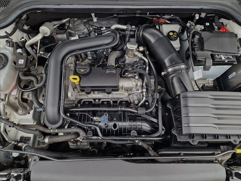 Škoda Scala 1.0 TSI 81kW Style, ČR,1.Maj. - fotka 44 z 50