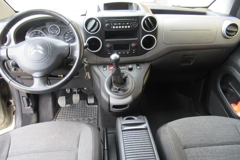 Citroën Berlingo 1.6 HDi  NOVÉ ROZVODY TAŽNÉ - fotka 12 z 21